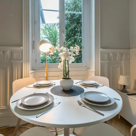 Apartment Le Schuman - En Hyper Centre - Gare - Fibre - Rbnb - Mulhouse